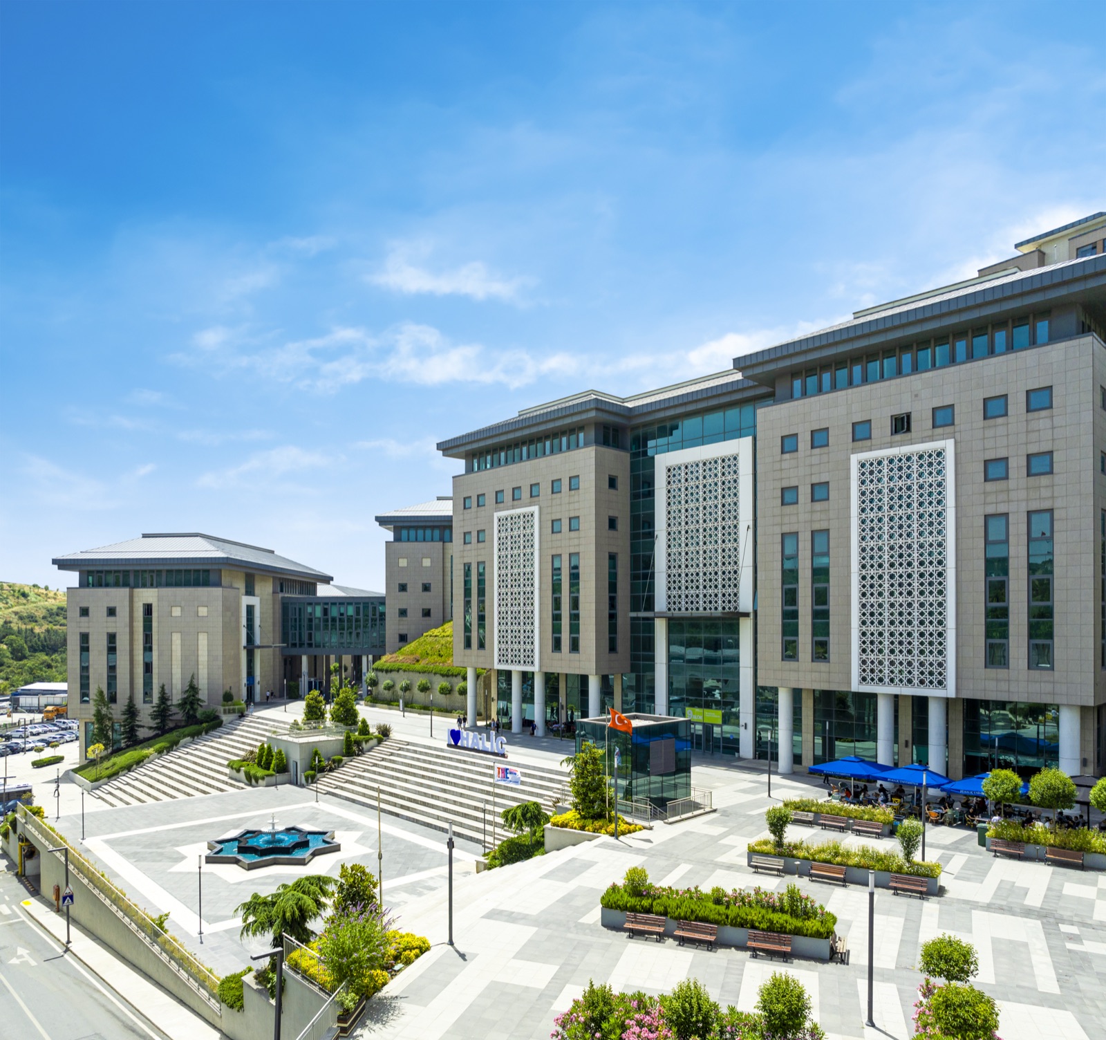 Haliç Üniversitesi kampüs 1